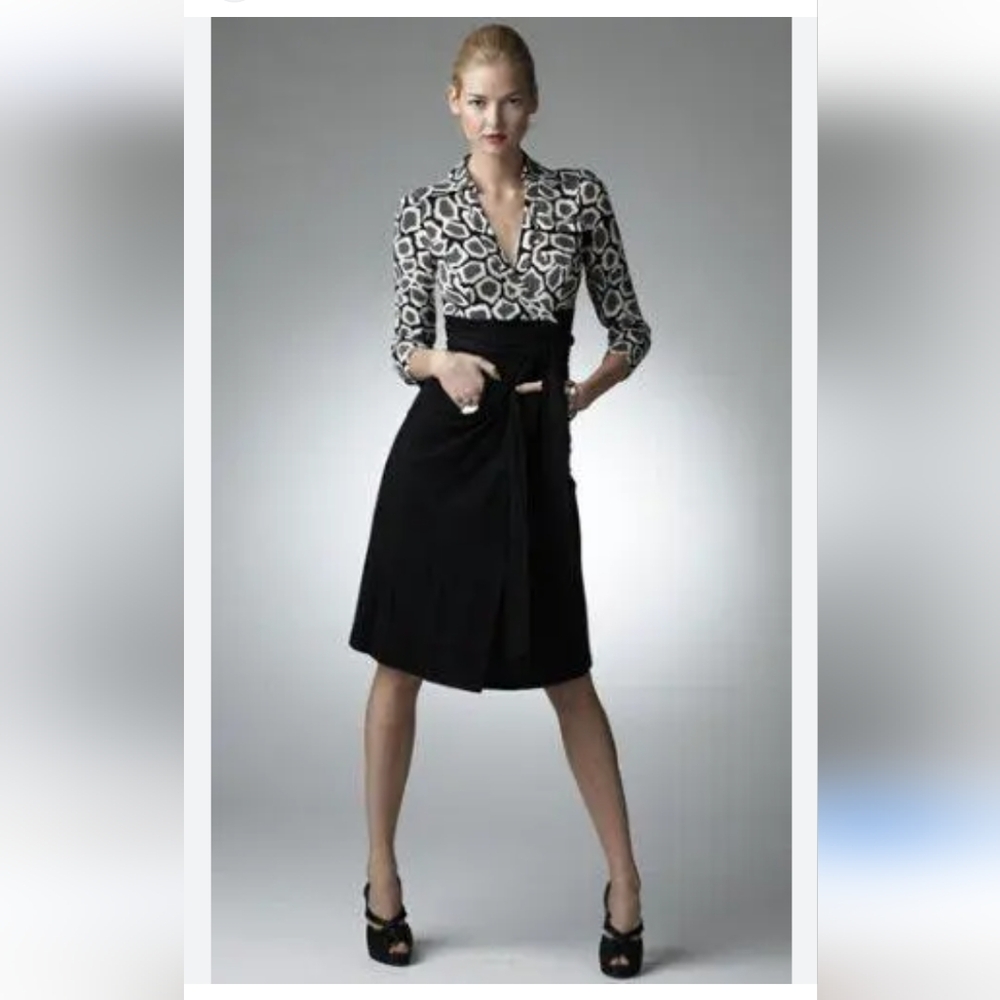 Modern Diane von Furstenberg DVF Wrap Dress